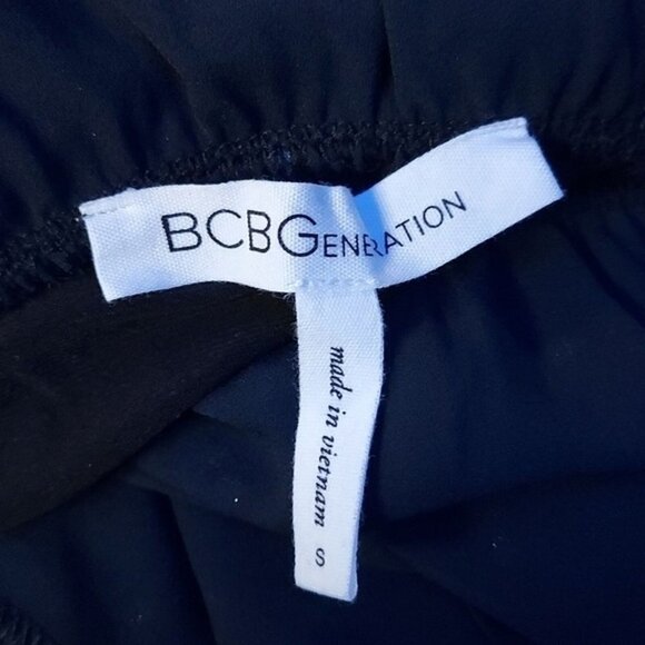 Bcbgenerarion Women's Black Gold polka dot Surplice long sleeve bodysuit Sz S - Picture 6 of 8